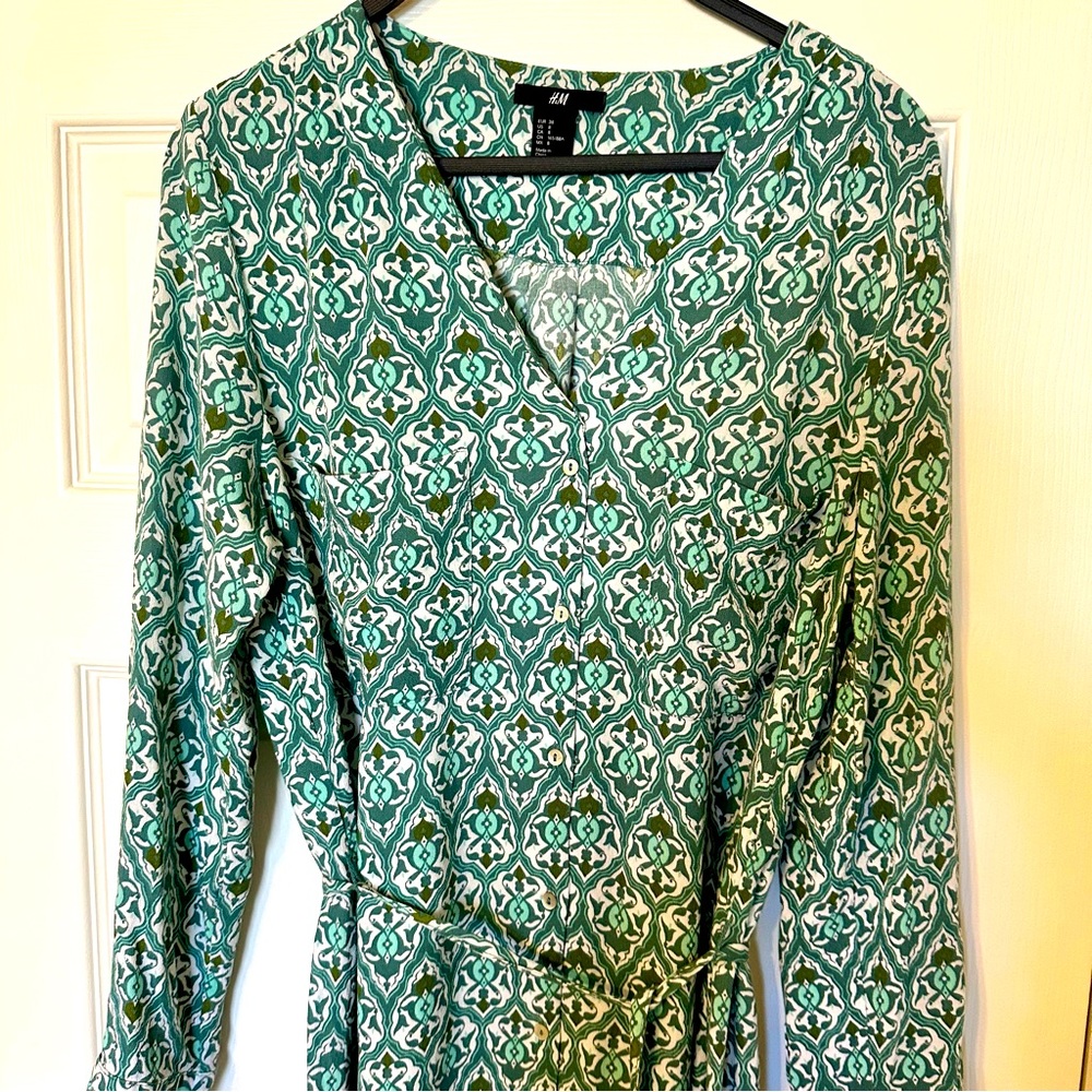 H&M cute pattern button up shirt midi